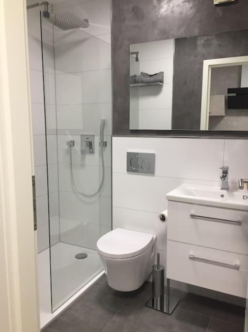 Modern Eingerichtetes Apartment Naehe Hauptbahnhof براونشفايغ المظهر الخارجي الصورة